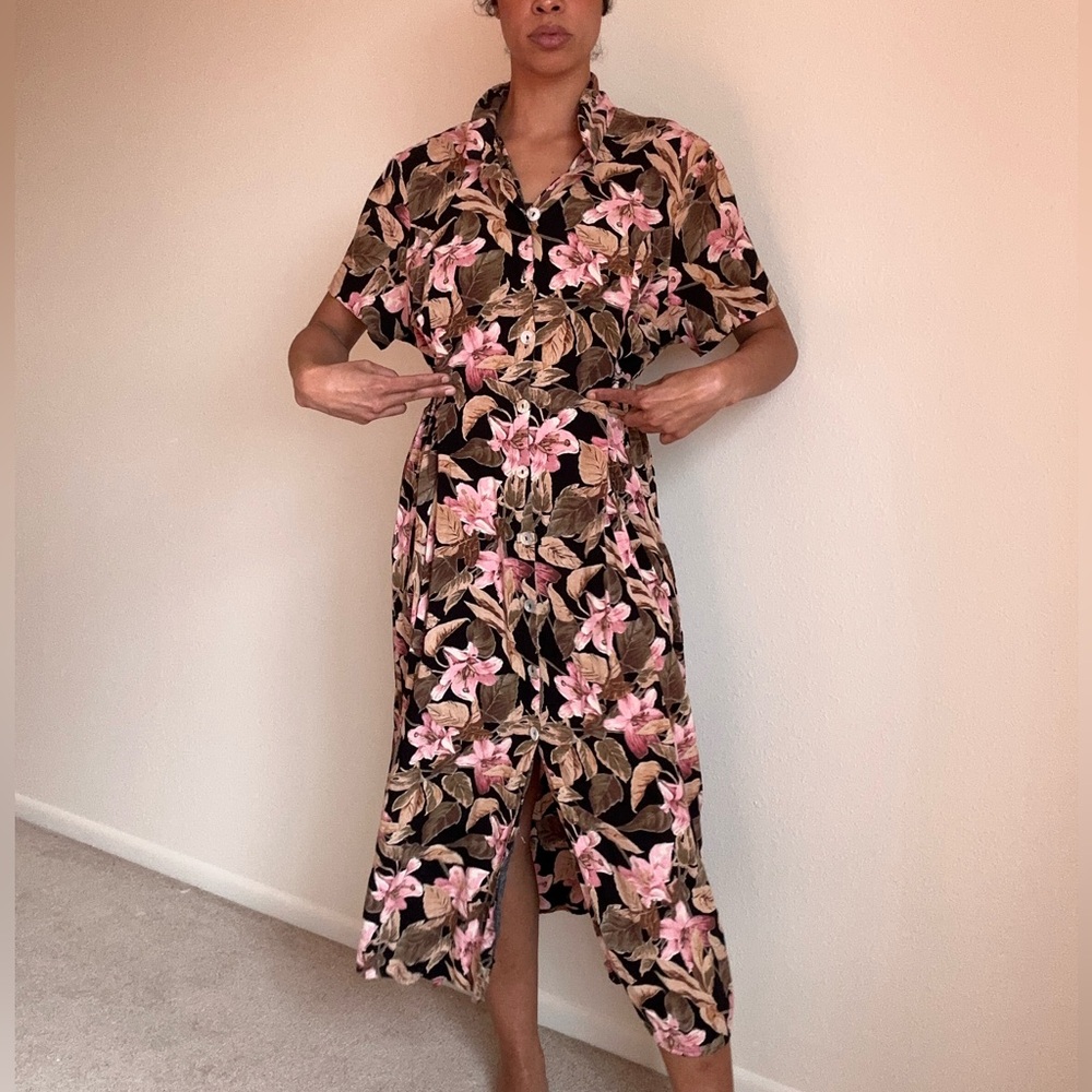 Floral Button-Up Dress - Picture 5 of 8